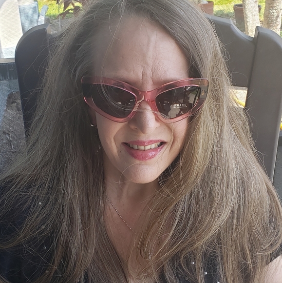 Pink Prada Sunglasses/No LB Offers Please - Picture 5 of 5